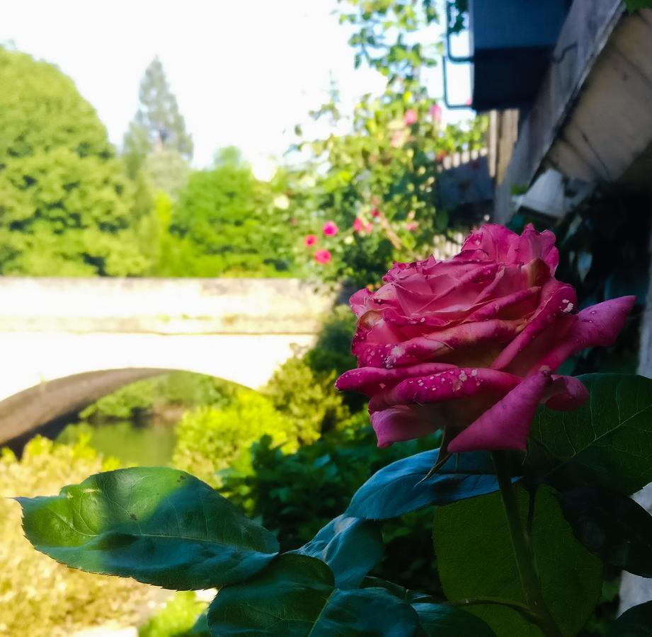 Hotel Restaurant Charbonnel Brantome Exterior photo